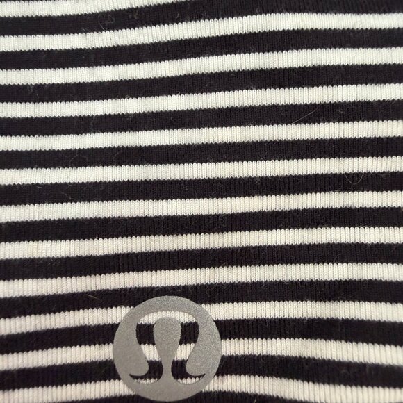 Lululemon hat - Picture 3 of 7